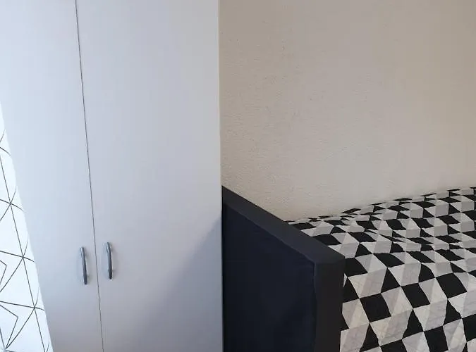 Km * トリベルク